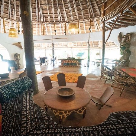La Case Girafe Acomodação com café da manhã Boukot Ouolof Exterior foto